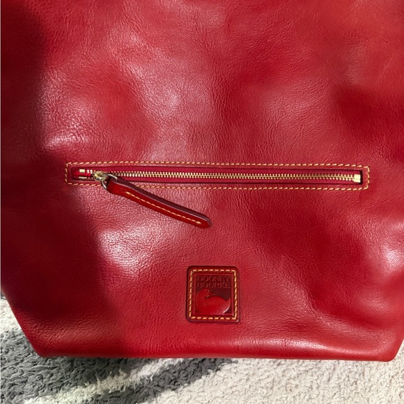 PRE-LOVED Dooney & Bourke Camden
Florentine Hobo Medium Shoulder
Bag - Picture 10 of 13